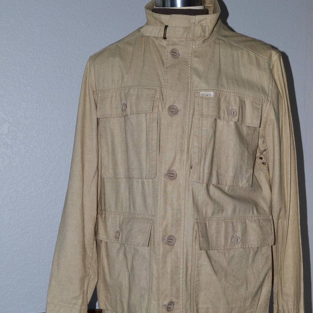 TOMMY HILFIGHER MEN'S CARGO SAFARI OUTERWEAR- SIZE LARGE